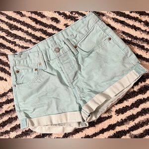Cuffed high waist Levi’s shorts
